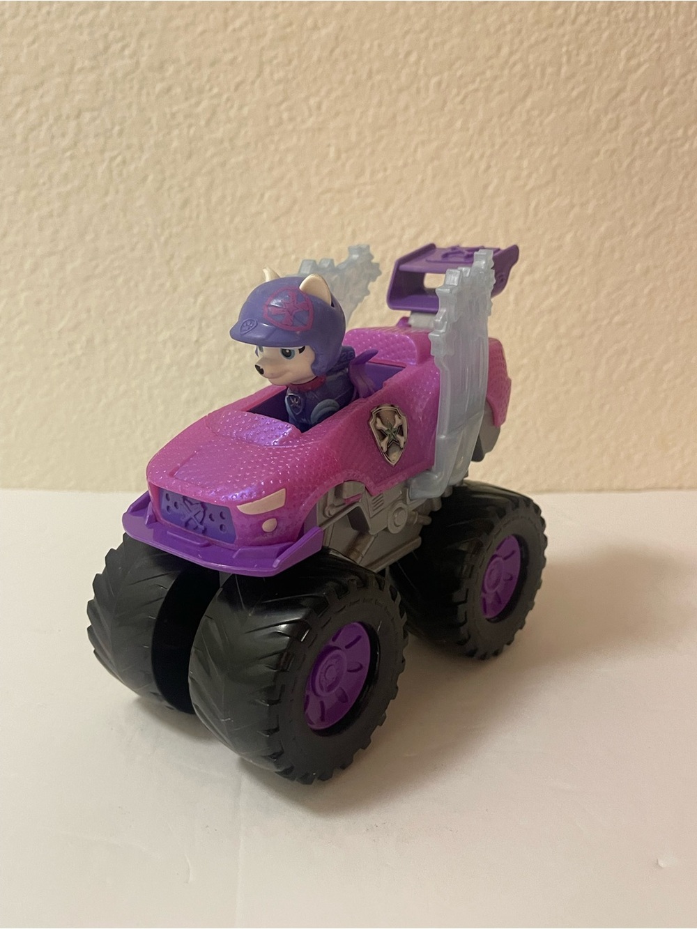 Paw Patrol Rescue Wheels Roxi and Vehicle